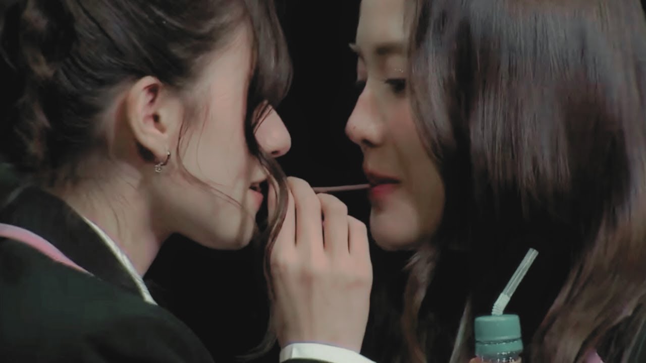 FreenBecky in Osaka (with FayMay) 한글자막 