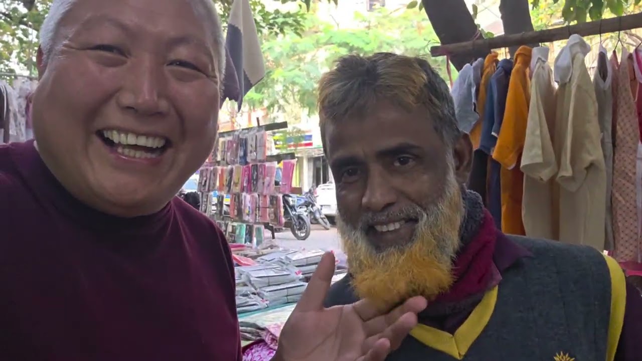 ཁྲག་གི་གྲོང་ཁྱེར། ཏེ་ཟི་པུར་གྱི་གསང་བ་དང་ལྷ་སྒྲུང་།