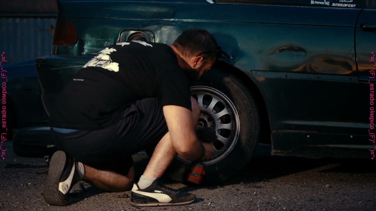 Ciervoss - ESTADIO OL&Iacute;MPICO (Visualizer) | BARRIO BAJO