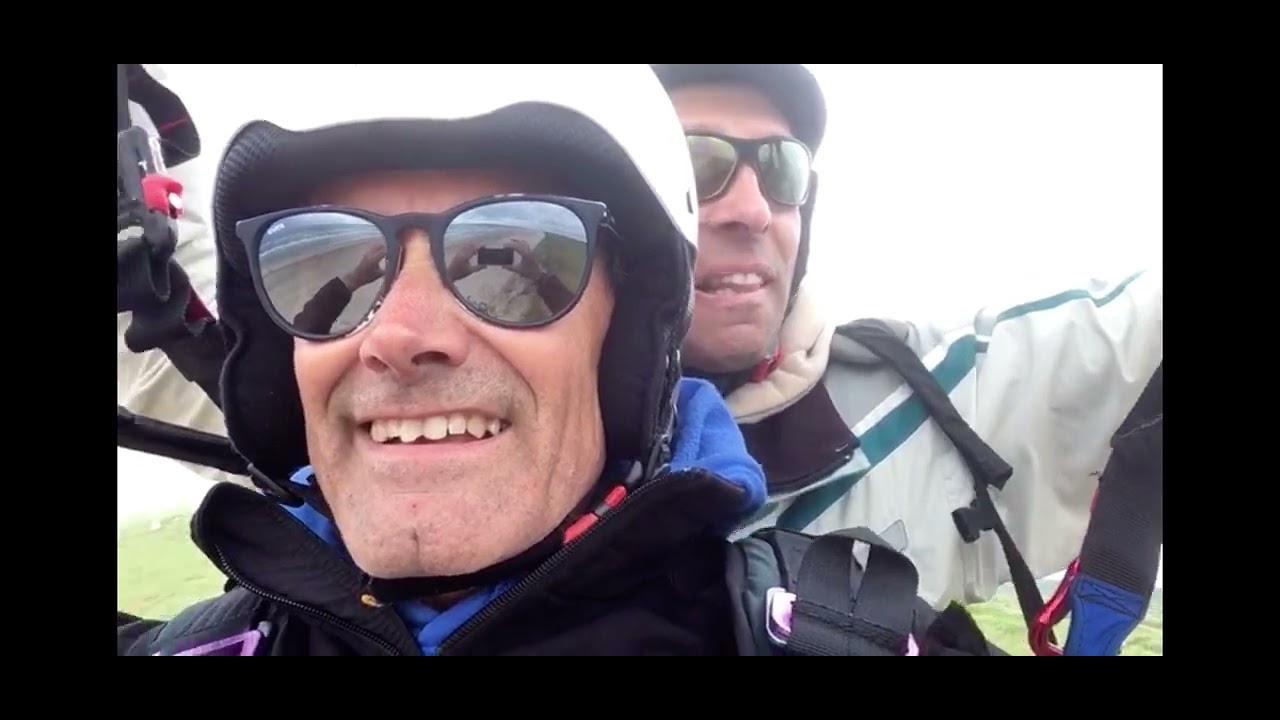 Martin und Axel fliegen zum ersten Mal mit dem neuen Niviuk Bi Roller 2 Tandem Gleitschirm.