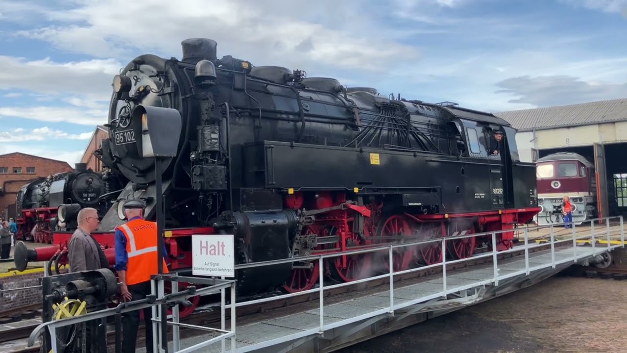 Das Eisenbahnfest im Banhbetriebswerk Arnstadt historisch 2025 mit 3 mal Dampf und Dieselgrollen