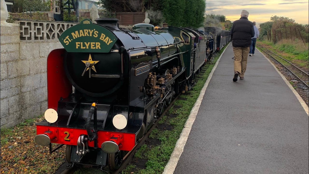 RH&DR end of season parade 2022