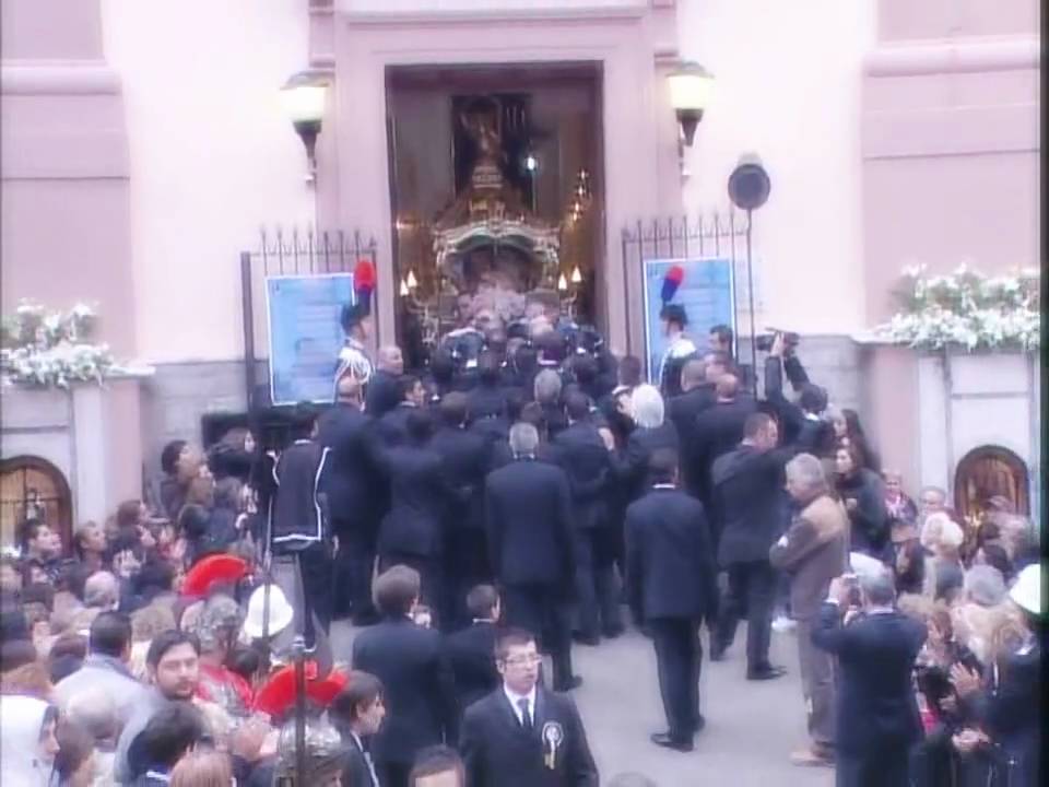 Venerdi santo 2009-chiesa dei fornai parte4-uscita di gesù