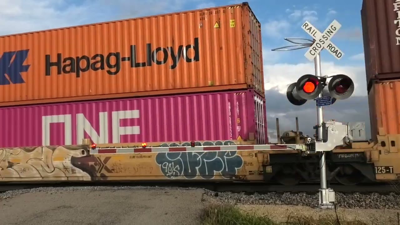 TTI E Bell!  CN 8810 South in Thomasboro, IL 9/22/24