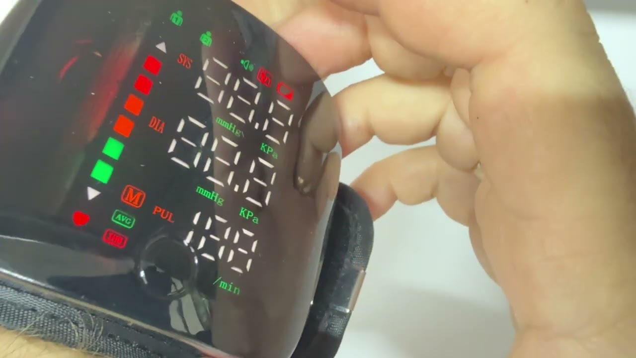 Тонометр автоматичний на зап'ястя CL-BP0001C з монітором та LED-дисплеєм з пам'яттю на 99 вимірювань