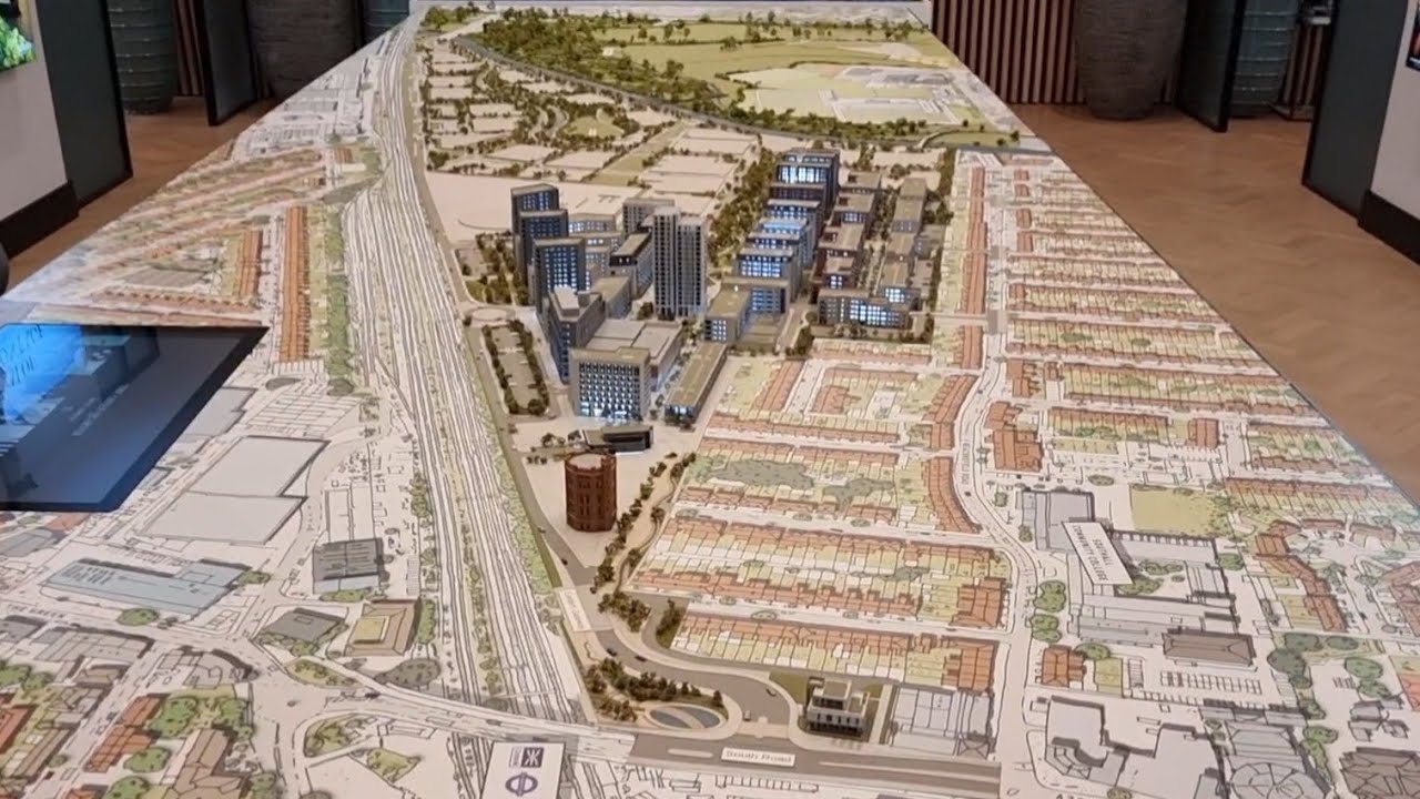 Southall Green Quarter / Waterside / Gas Works S50 explanation of phasing - scale model