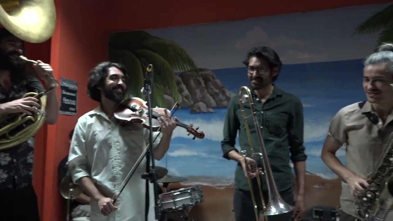 Zancudos Tadeo_La Danza de la Fertilidad
