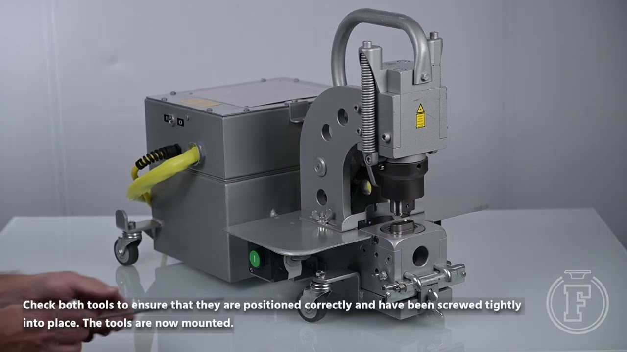 HT-10 - Hydraulic strong eyeletmachine
