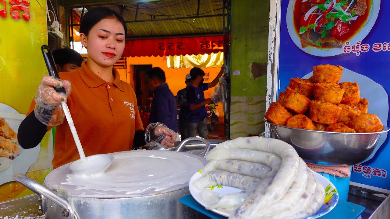 Since 1990 ! Popular Steamed Rice Rolls In Phnom Penh! Cambodian Street Food