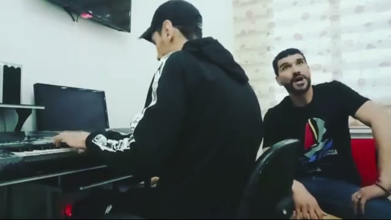 أقوى تقليد للشاب نصرو 🎹🎶 100%%%😀😀 نسيتي  L Passi...🎹🎤 أتحداك ستعيد المقطع