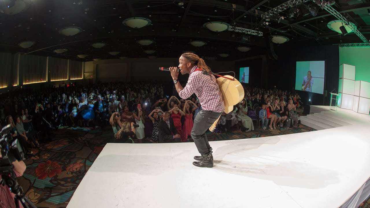 Leon Thomas III 