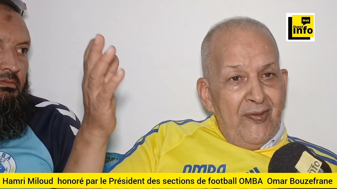 Hamri Miloud une légende de football  de l'USMBA, honoré par le Président de l'OMBA.