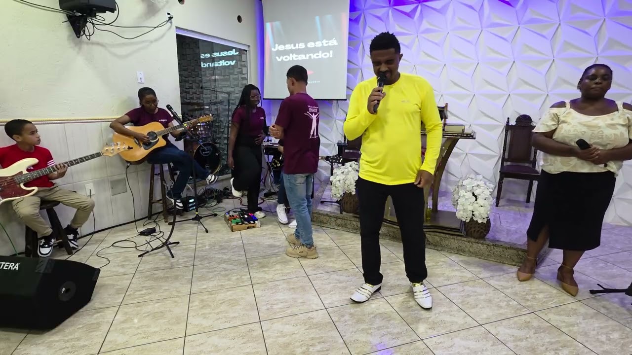 Louvor grupo alfa e ômega (COPVN sto Antônio)Mensagem com Kassia (tema rocha fendida)