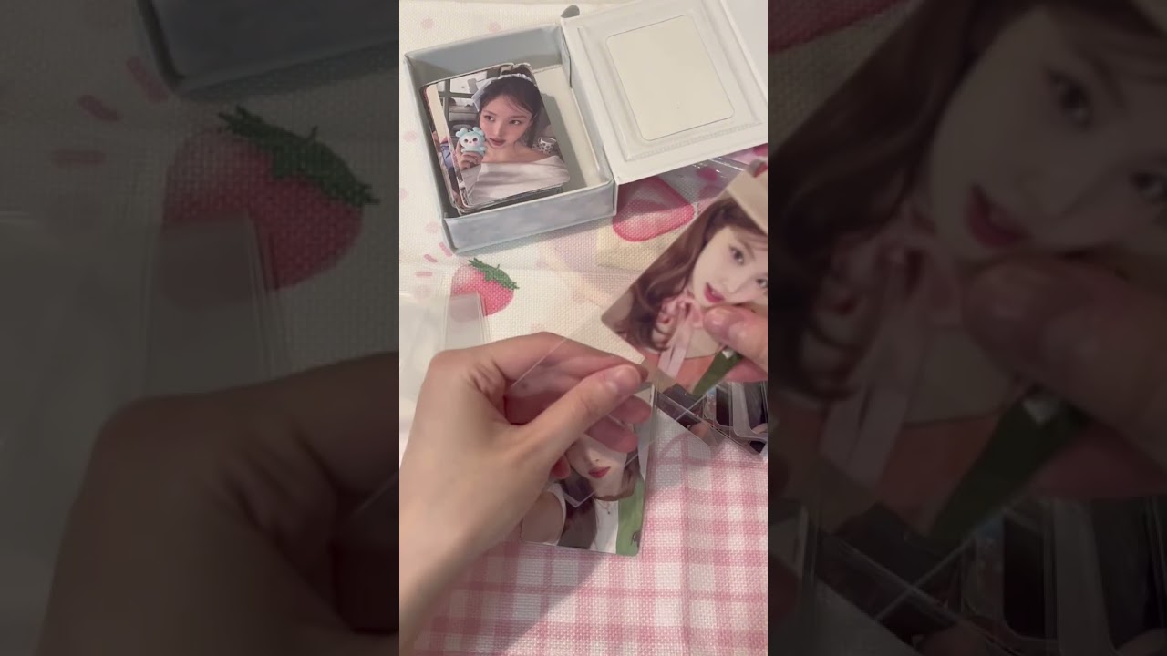 ASMR沉浸式给林娜琏小卡更换卡膜~