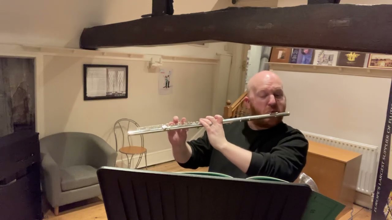 Gariboldi Etude no.10 op. 132 for flute - Roderick Seed