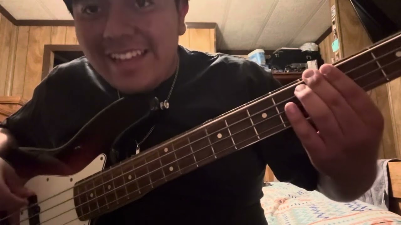 How to play corridos on electric bass🎸🎸SIMPLE, QUICK AND EASY