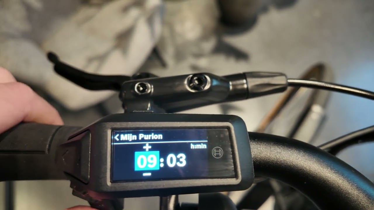 Verzetten van de tijd op een Bosch Purion display