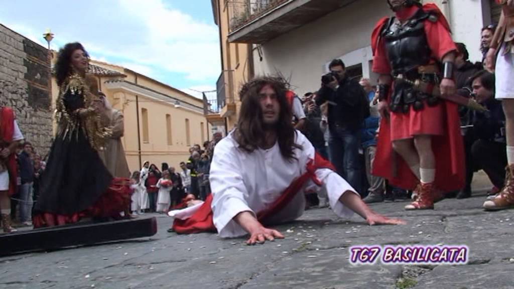 Servizio Via Crucis Rionero TG7 Basilicata