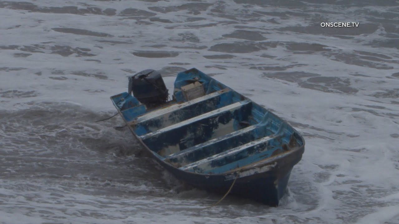 3 Dead After Panga Full of Illegal Immigrants Capsize off Del Mar Beach