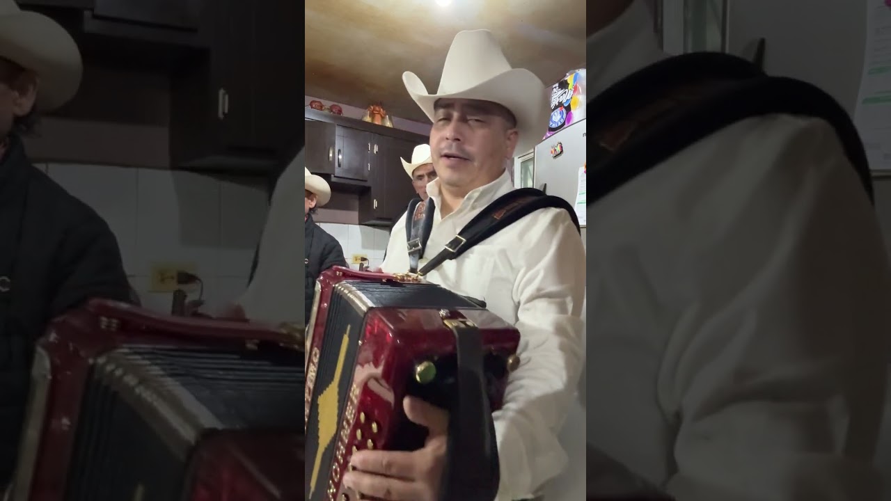 SAUL GARCIA Y SUS ÍNTIMOS “Playa”