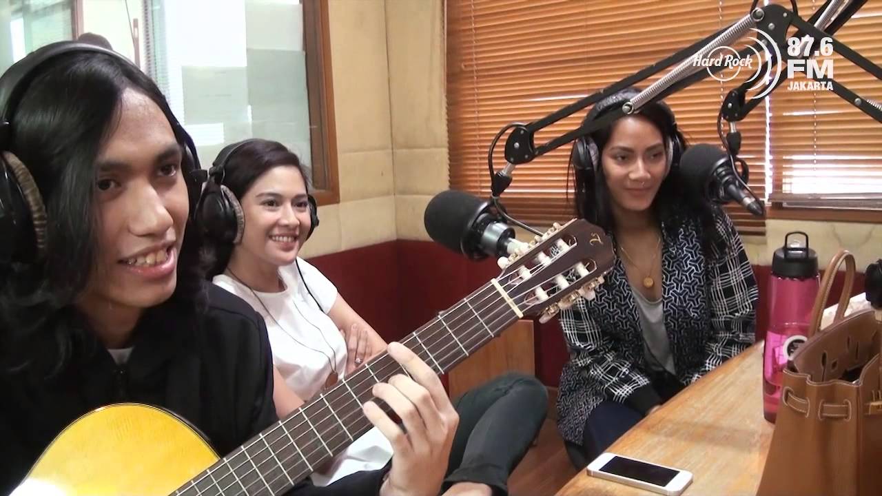 HARD ROCK FM 19th ANNIVERSARY - Tara Basro (ft Dian Sastro+Aimee Saras) Why Don't You Do Right?