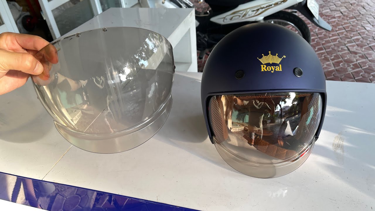 Tháo lót mũ bảo hiểm Royal m139 kính âm