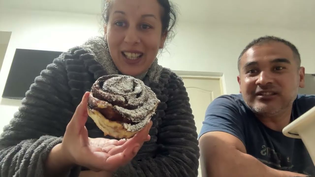 Csemer Zsolt( Jampi A Monika sobol ) élőben közvetít!