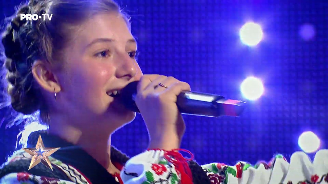 La 13 ani, impresionează cu folcolorul românesc | Irina Loghin - Românii au Talent