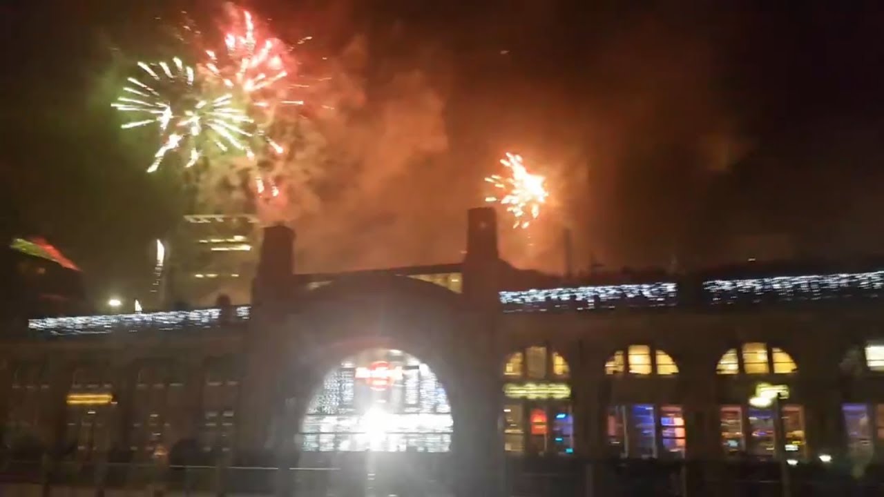 Feuerwerk Silvester [ 2018 ] Hamburg Hafen um 00.00 Uhr  🎉unglaublich