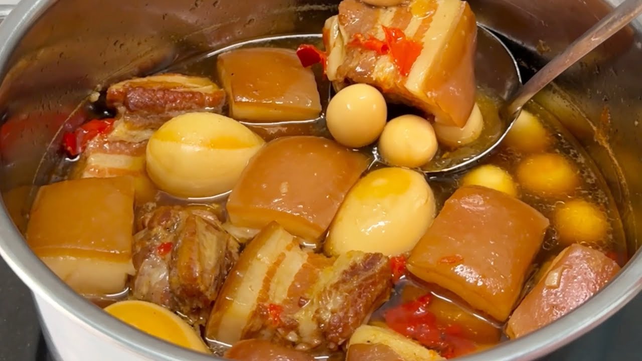 Công Thức Nấu Thịt Kho Tàu Mềm Rệu Rất Là Thơm Ngon Theo Kiểu Ngày Xưa