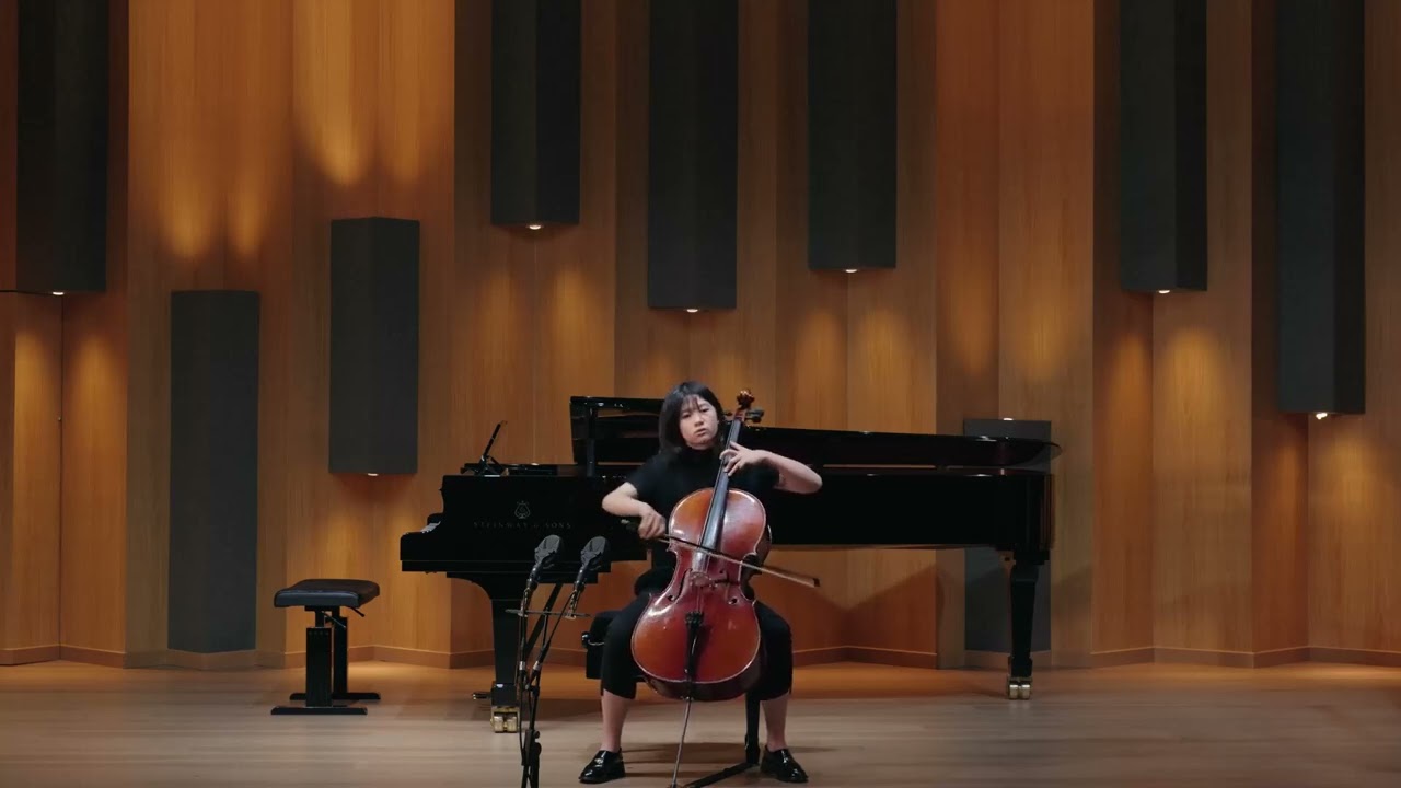 Jiayi Huang Suite III BWV 1009 PRELUDE
