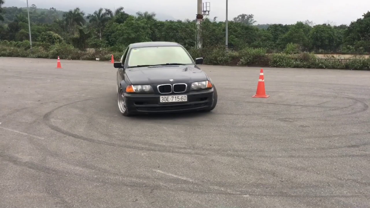 Redline Racing Team | BMW 323 Gymkhana