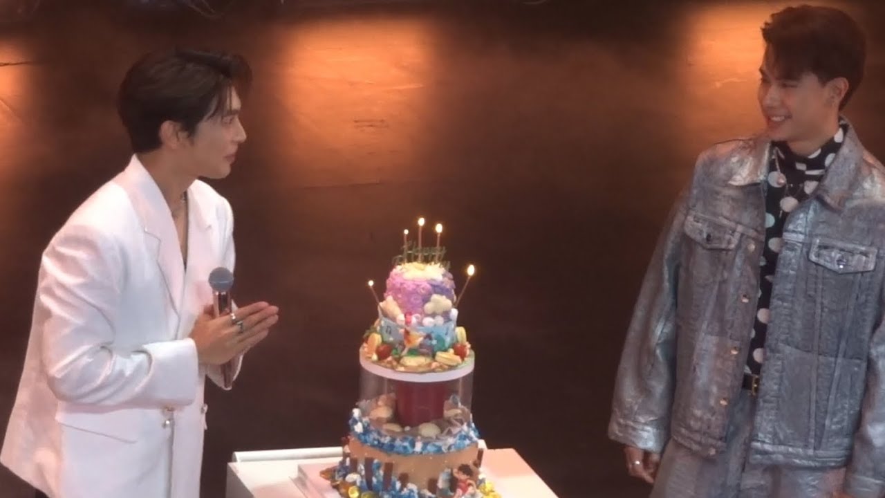 Cake and Birthday wishes from Tul 🎂 #MewSuppasit #MewTul #MewMoriesBDFM24