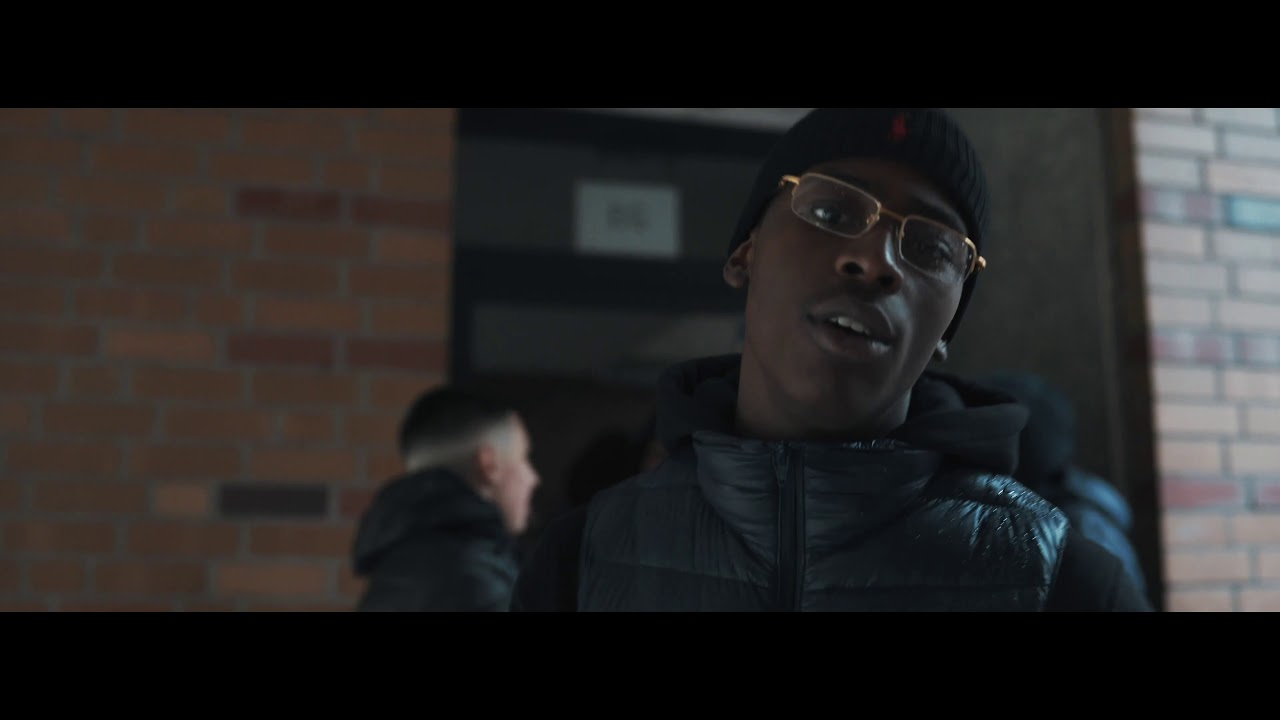 PRETTYFACECAPI - FROSTY   [MUSIK VIDEO]