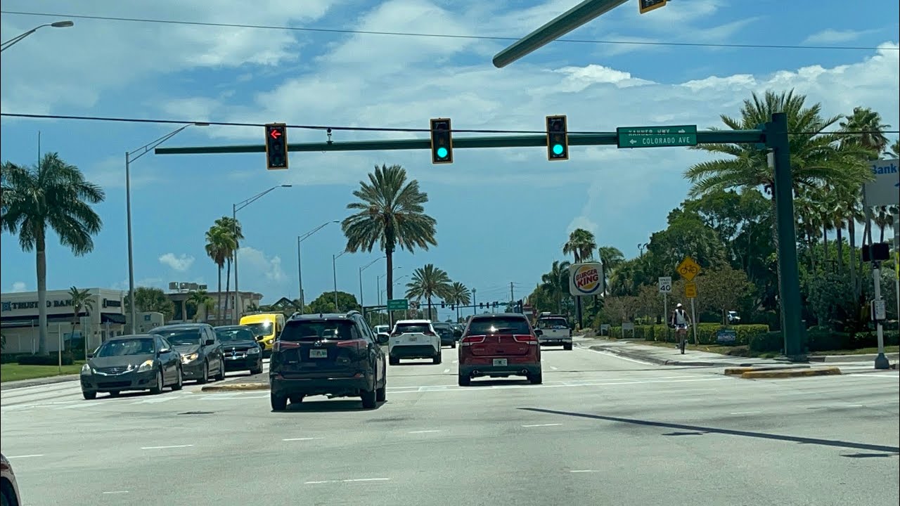Stuart Florida Is A Giant Furniture Store Parking Lot 🧐 Worst Land Use Ever?
