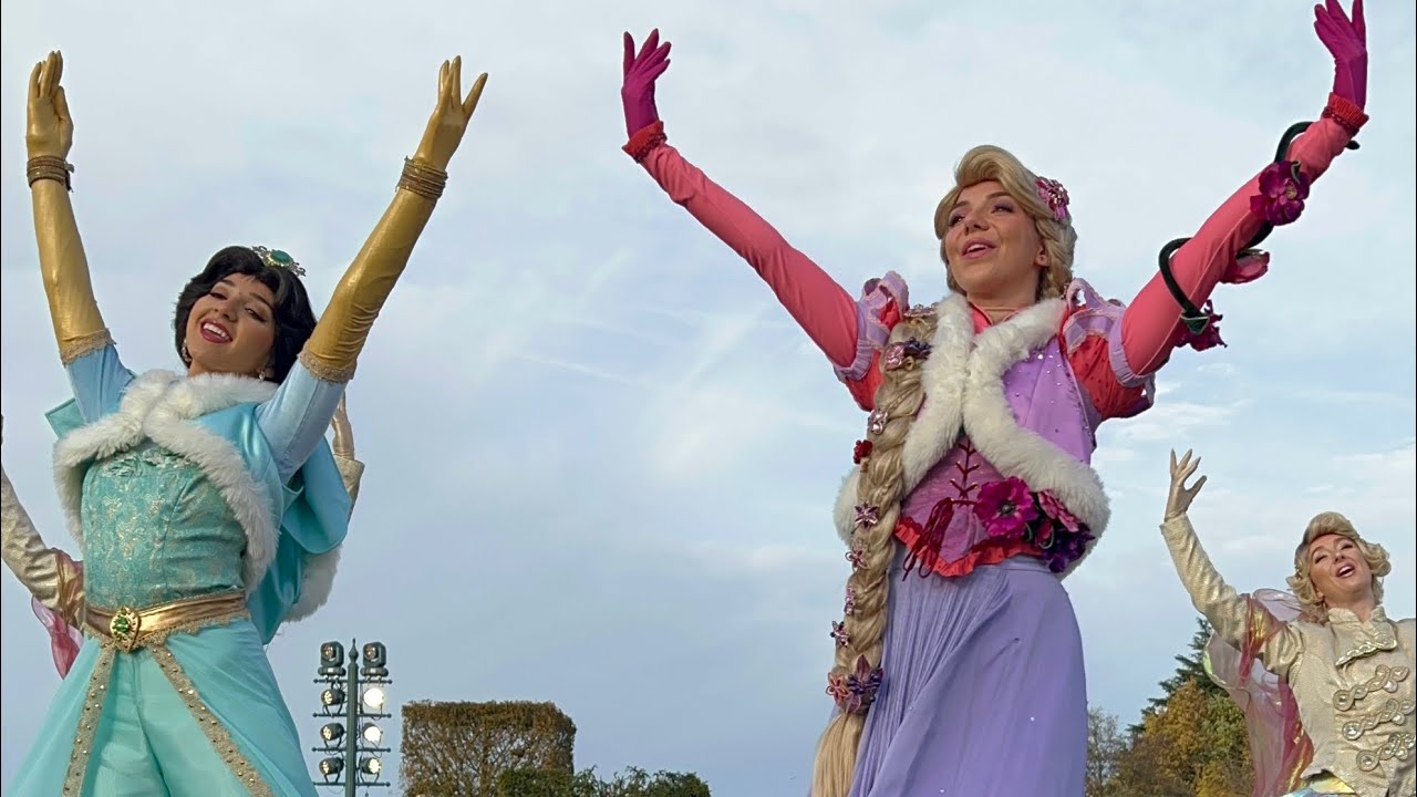 Les princesses Disney célèbrent les Fêtes de fin d’année ✨✨Pincess celebrate holiday season✨✨2024