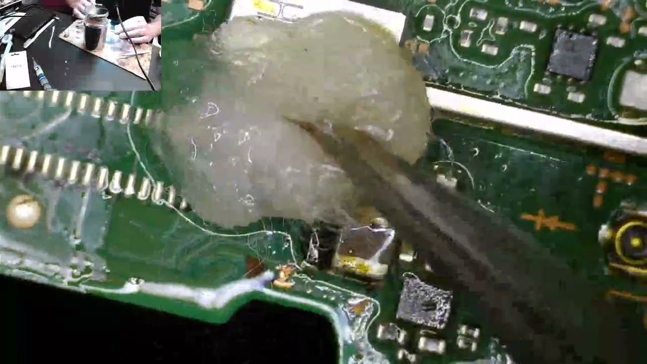 Nintendo Switch Liquid Damaged LCD/Connectors Repair