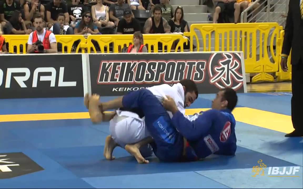 Braulio Estima v Murilo Santana - 2014 IBJJF Worlds Black Belt Medium-Heavy Semi-Final