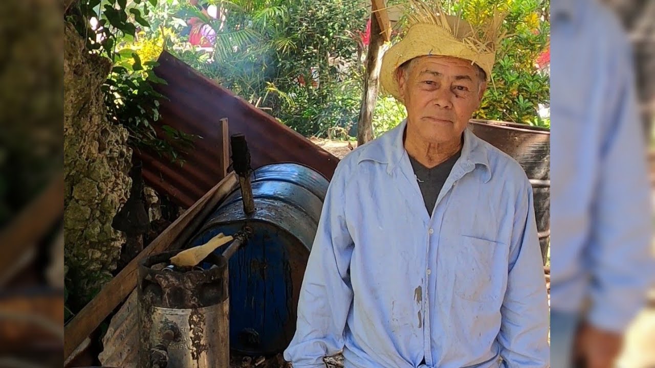 Haciendo Ron Caña 🤪 con Don Juan el Alambiquero.. a la Antigua y con 150° de Alcohol.. Conozcan su