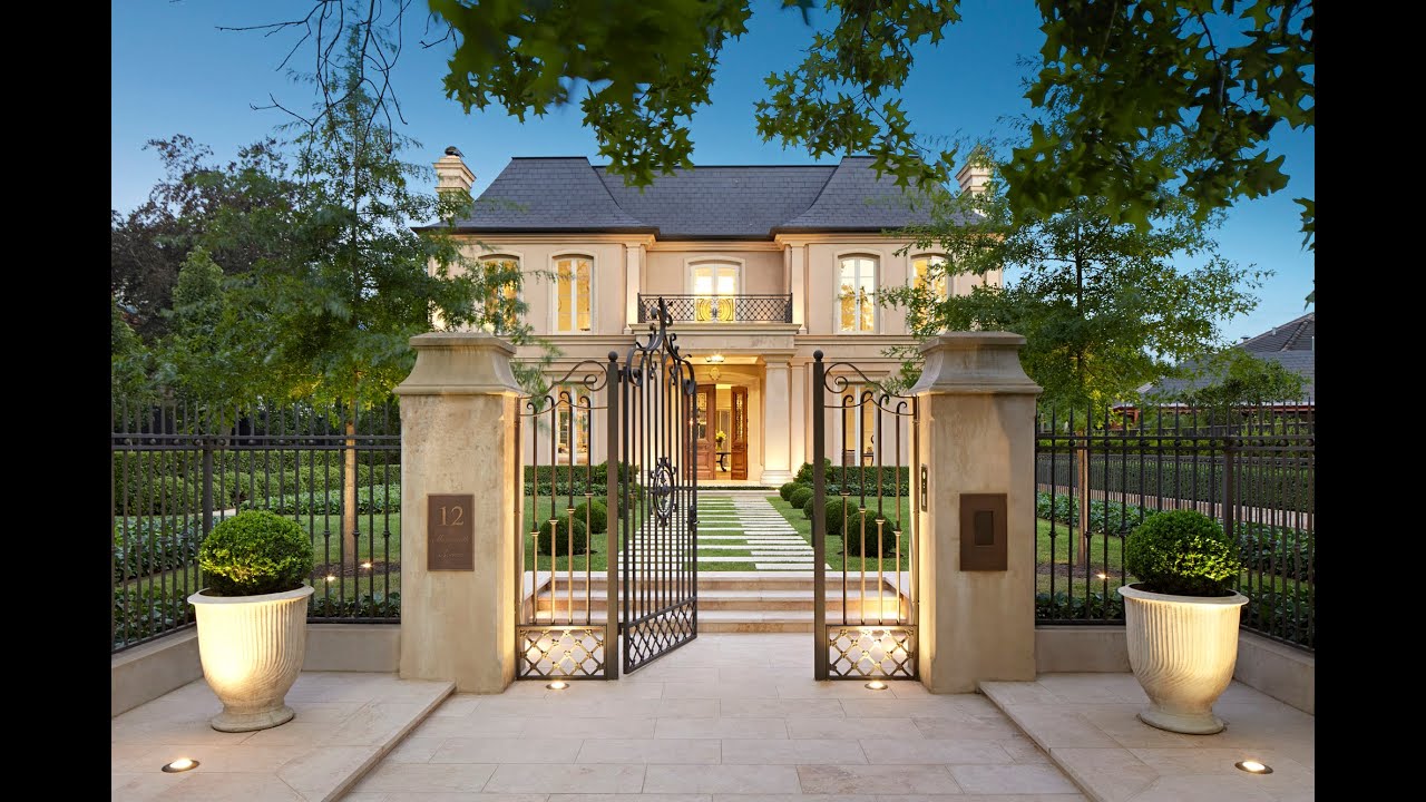 Sold by Melbourne Deluxe | 12 & 12a Monomeath Avenue | Canterbury