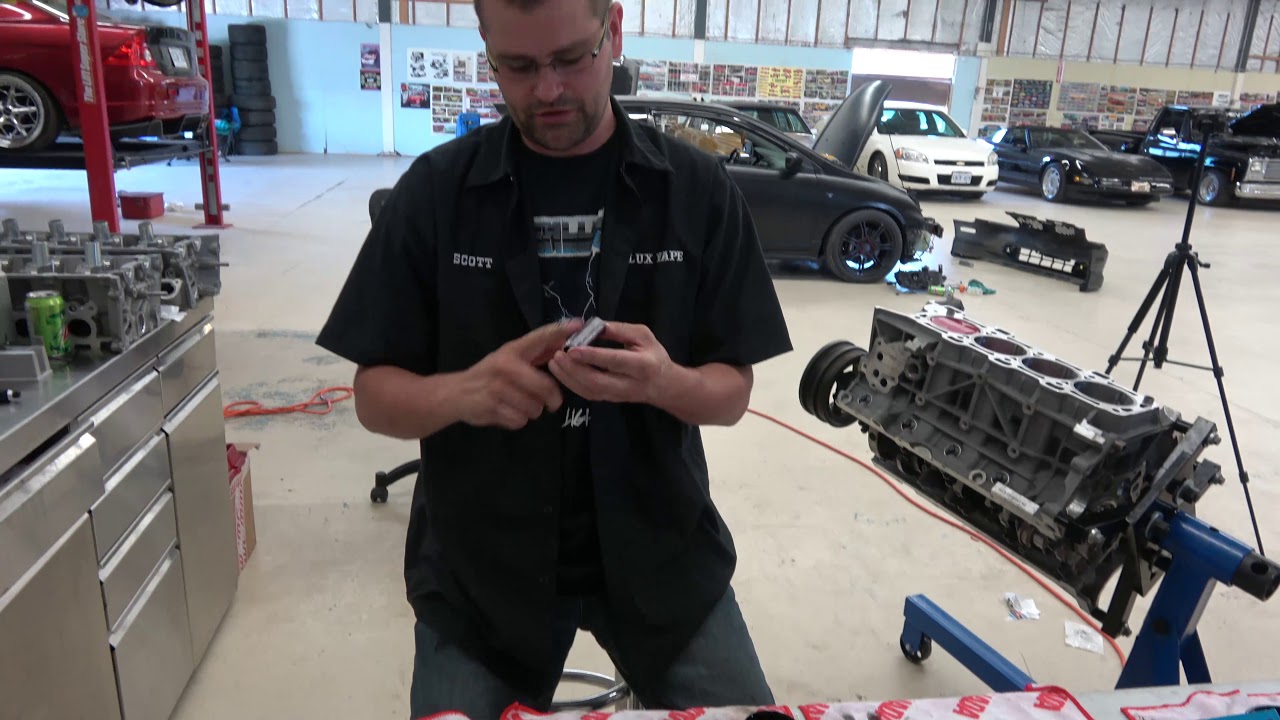 5.0L Coyote Build Pt.3.- Piston installation