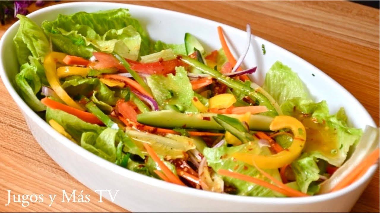 Ensalada verde con un Aderezo Casero delicioso