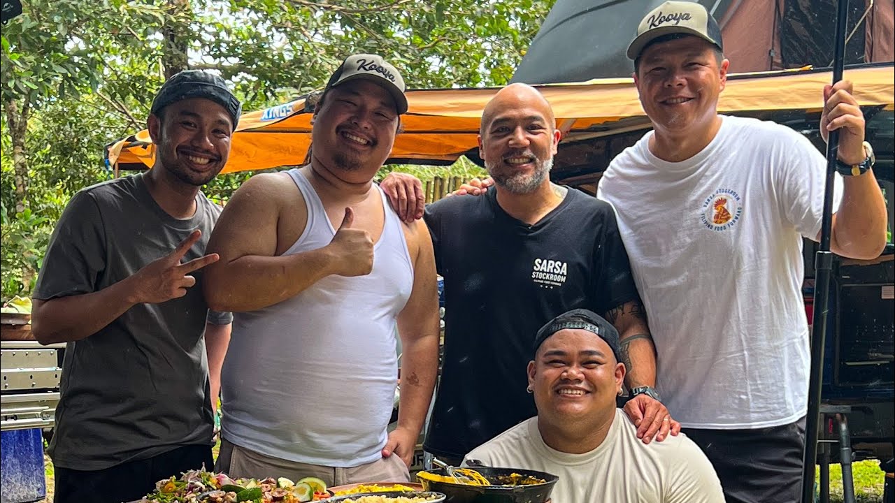The camping cook out continues! ⛺️🔪😋 @NinongRy  @overlandkingsph