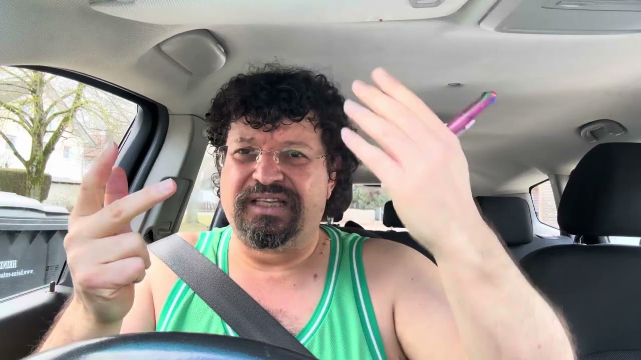 يحشد الرئيس Donald Trump القوات الأمريكية في المنطقة للقضاء ع الدكتاتور خامنئي وميليشياته المتطرفة و