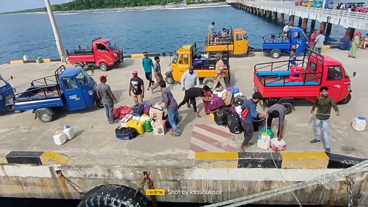 Minicoy Lakshadweep unloading luggages from Ship MV Arabian Sea