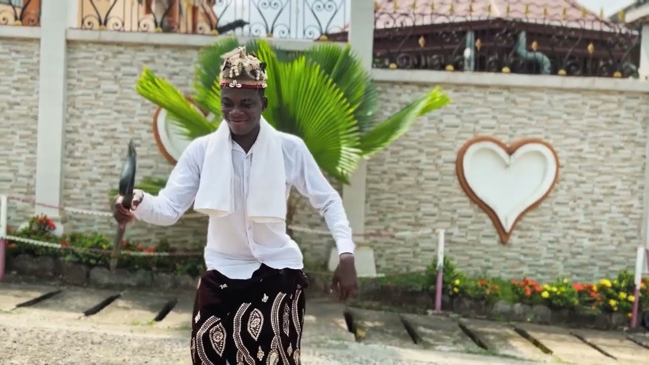 AYUK - ACHE (Dance Video by Etchu & Miss Gina)