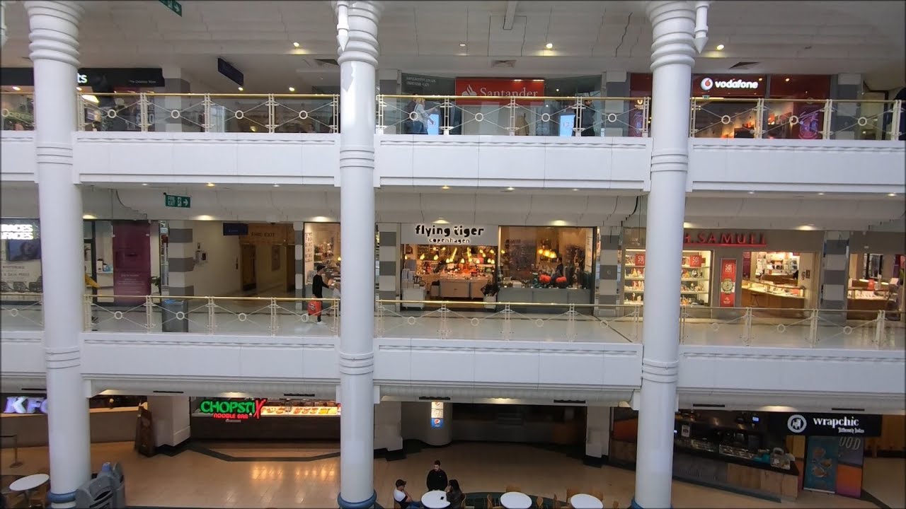 Virtual Tour Of The Peacocks Shopping Centre - Woking High Street - October 2019 | kittikoko