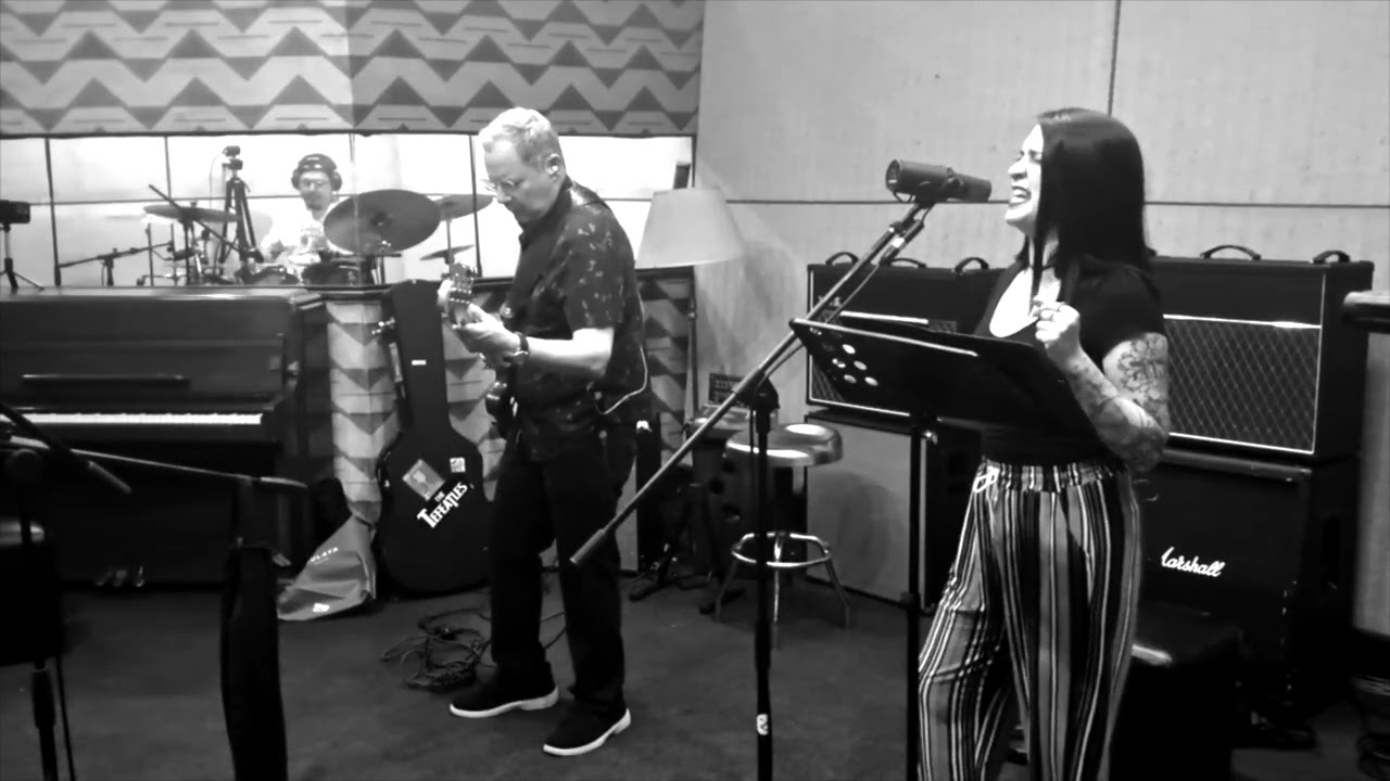 The Tefeatles                            Helter Skelter                      (Lennon-McCartney)