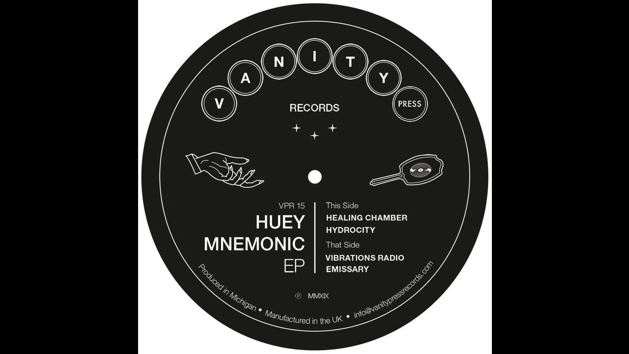 PREMIERE: Huey Mnemonic - Vibrations Radio [Vanity Press Records]