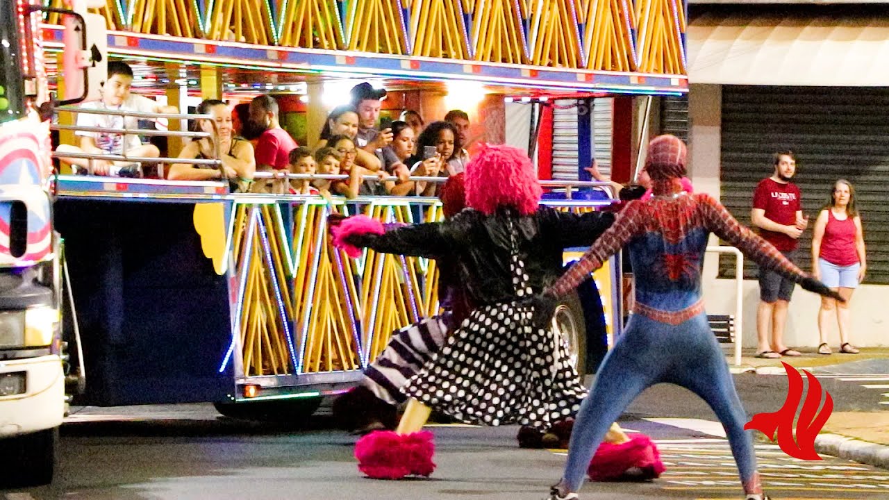 Fofão e Fofona Arrasando na dancinha